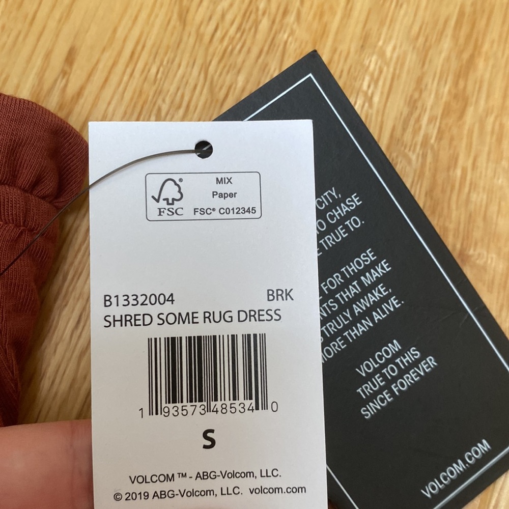 Volcom Nwt Super Comfortable Ruffled Top Dress - image 4